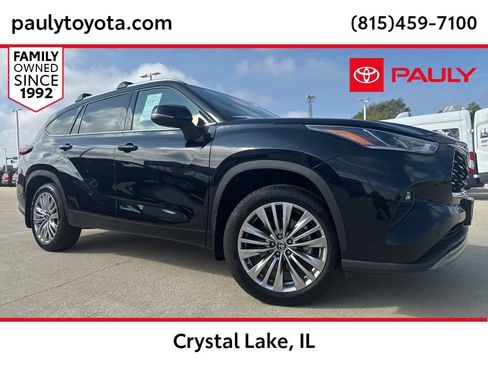 Used 2024 Toyota Highlander Platinum AWD/4WD image 1