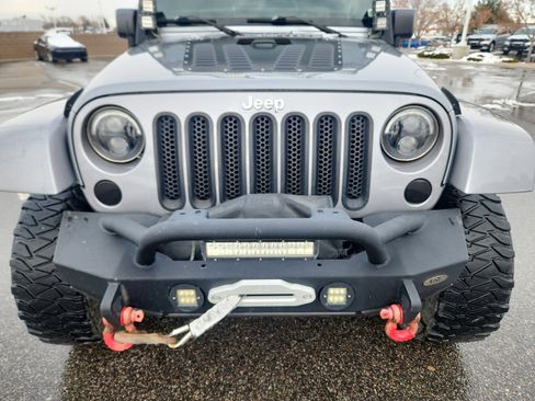 Used 2016 Jeep Wrangler Unlimited Sahara image 22