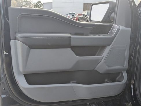 Used 2022 Ford F150 XLT w/ Equipment Group 302A High image 9