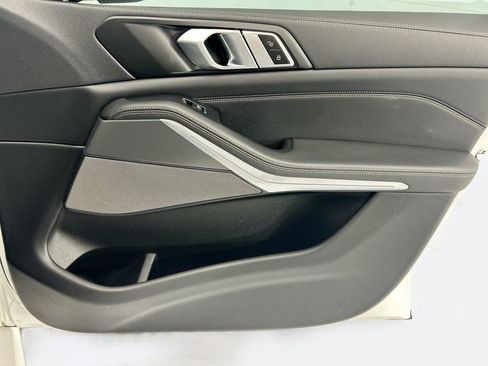 Used 2023 BMW X5 M50i w/ Executive Package image 24