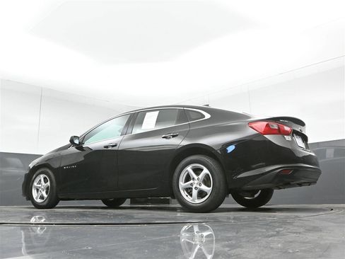 Used 2018 Chevrolet Malibu LS FWD image 36