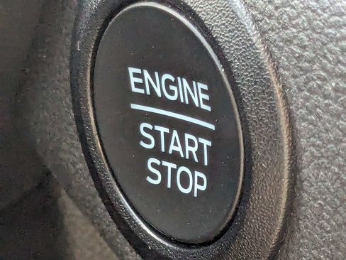 Used 2025 Ford Escape Active AWD/4WD image 32