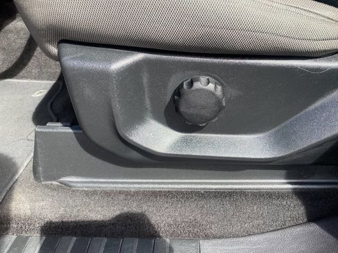 Used 2018 Ford F150 XLT image 15