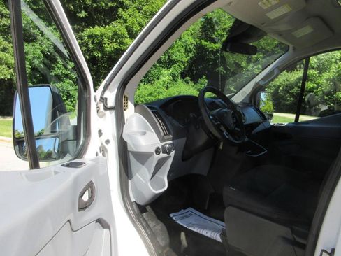 Used 2015 Ford Transit 150 130 Low Roof RWD image 28