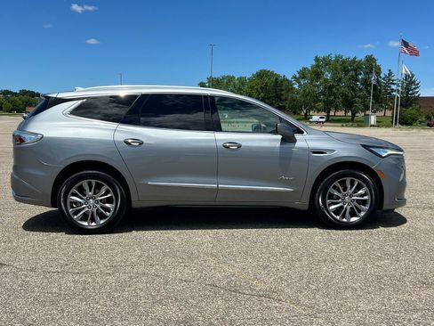 Used 2023 Buick Enclave Avenir w/ Avenir Technology Package AWD/4WD image 55
