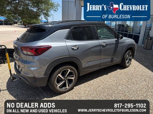 Used 2022 Chevrolet TrailBlazer RS FWD image 5
