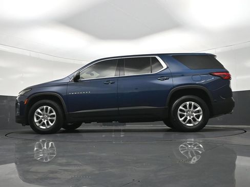 Used 2023 Chevrolet Traverse LS FWD image 25