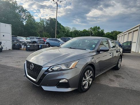Used 2020 Nissan Altima 2.5 S image 1