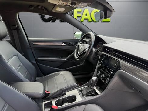 Used 2022 Volkswagen Passat 2.0T R-Line FWD image 22