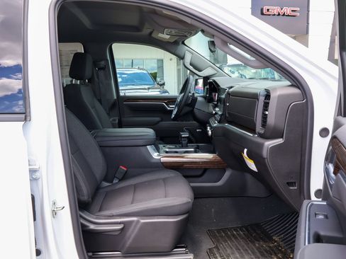 New 2026 GMC Sierra 1500 Elevation w/ Preferred Package AWD/4WD image 26