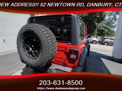 Used 2018 Jeep Wrangler Unlimited Sport S AWD/4WD image 4