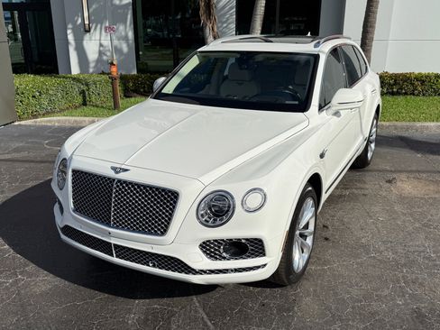 Used 2020 Bentley Bentayga image 7