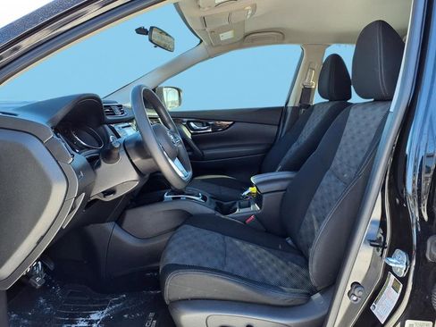 Used 2017 Nissan Rogue Sport SV image 8