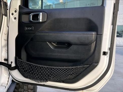 Used 2020 Jeep Gladiator Rubicon AWD/4WD image 28