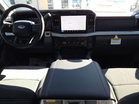 New 2026 Ford F250 XLT w/ XLT Premium Package AWD/4WD image 12