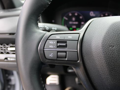 Used 2024 Honda Accord Sport image 12