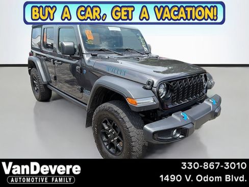 Used 2024 Jeep Wrangler Unlimited AWD/4WD image 1