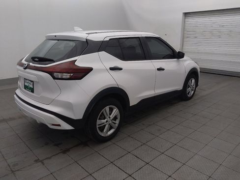 Used 2021 Nissan Kicks S FWD image 10