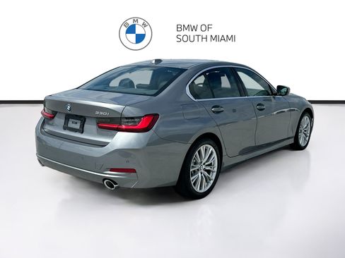 Used 2024 BMW 330i Sedan w/ Premium Package RWD image 7