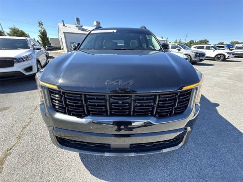 Used 2025 Kia Sorento SX image 28