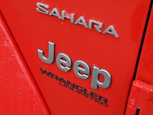 Used 2020 Jeep Wrangler Unlimited Sahara w/ LED Lighting Group AWD/4WD image 34