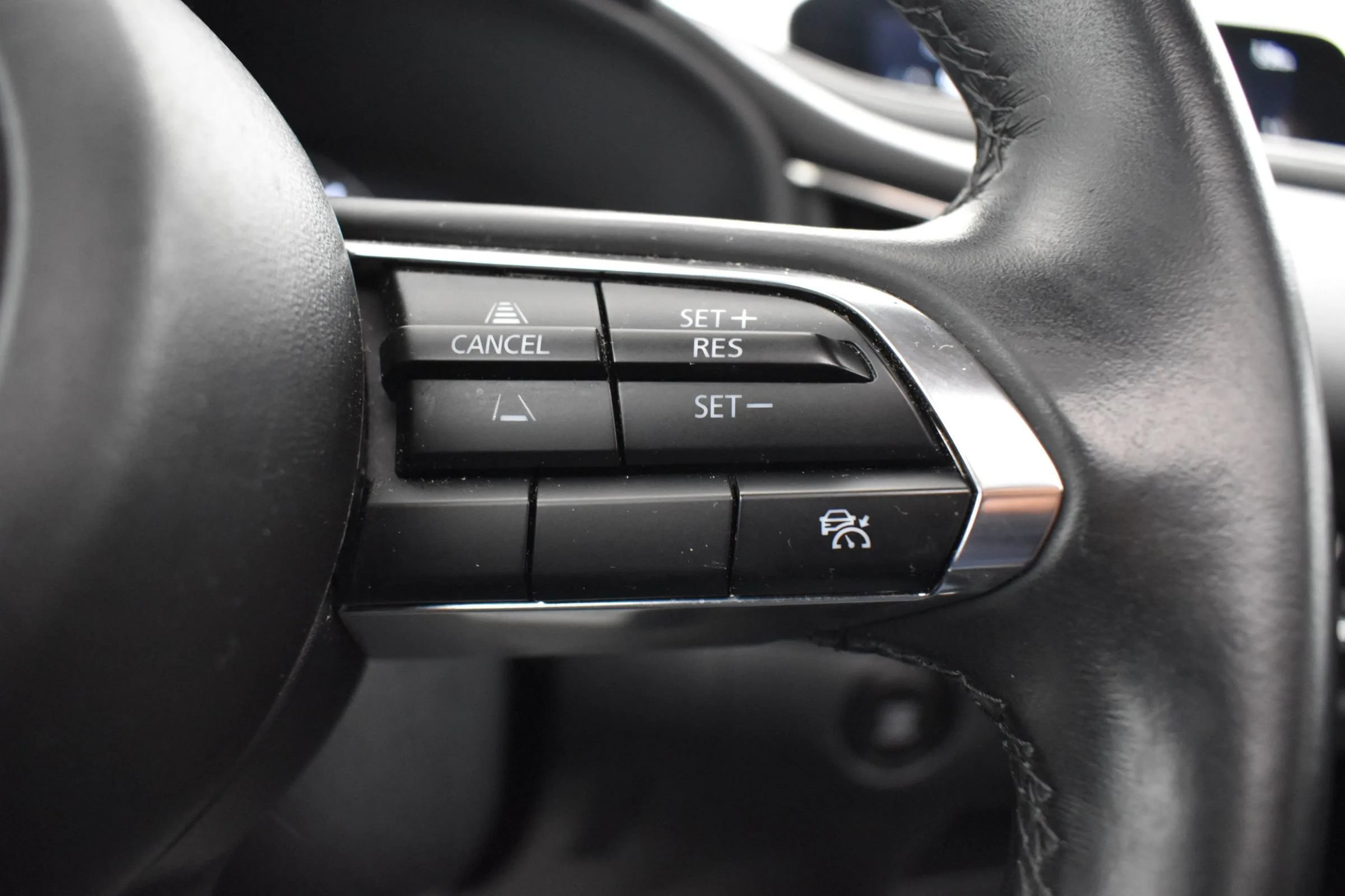 Used 2025 MAZDA CX-30 AWD 2.5 S w/ Preferred Package image 24