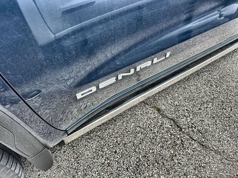 Used 2021 GMC Sierra 1500 Denali w/ Denali Ultimate Package AWD/4WD image 4