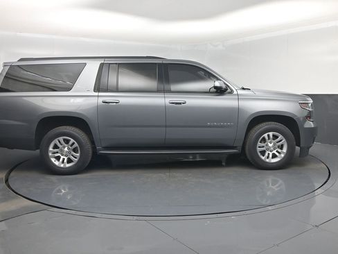 Used 2020 Chevrolet Suburban LT image 44