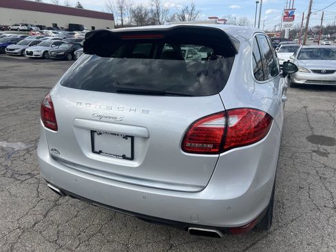 Used 2014 Porsche Cayenne S w/ Basic Package image 8