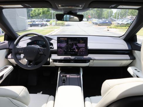 New 2026 Lexus ES 350e FWD image 16