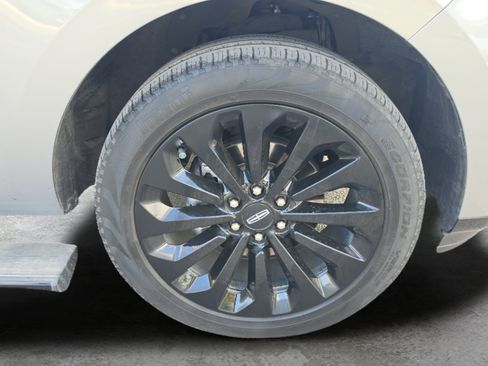 Used 2023 Lincoln Navigator Reserve RWD image 27