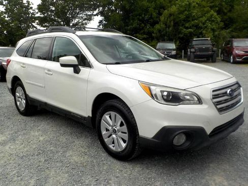 Used 2016 Subaru Outback 2.5i Premium image 7