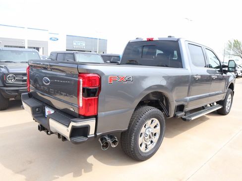 New 2026 Ford F250 Lariat w/ Lariat Premium Package image 22