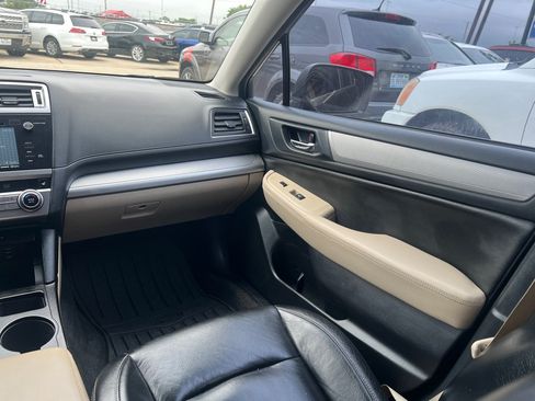 Used 2015 Subaru Outback 2.5i Premium AWD/4WD image 18