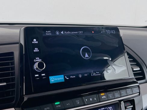 New 2026 Honda Odyssey Touring image 9