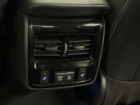 Used 2022 Toyota Avalon Touring w/ Advanced Safety Package FWD image 23