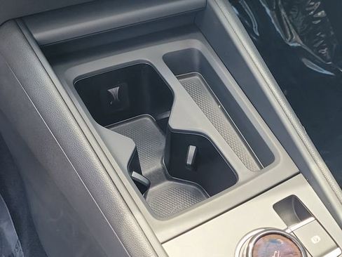 Certified 2025 Volkswagen Tiguan S FWD image 22