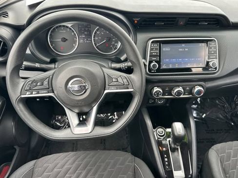 Used 2021 Nissan Kicks S FWD image 16