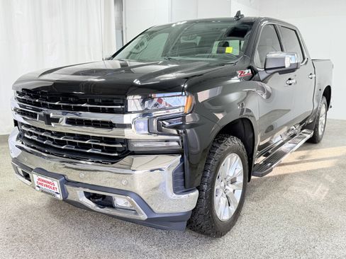 Used 2019 Chevrolet Silverado 1500 LTZ w/ LTZ Plus Package image 3