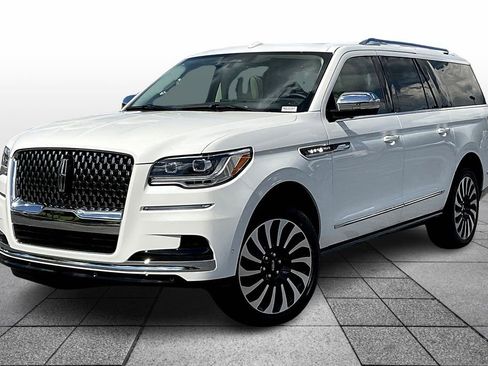 New 2024 Lincoln Navigator L Black Label image 2