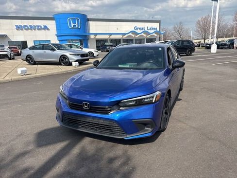 Used 2024 Honda Civic Sport image 2