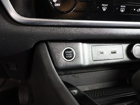 Used 2023 Nissan Rogue S AWD/4WD image 37