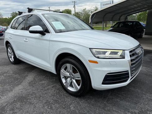 Used 2019 Audi Q5 2.0T Premium Plus w/ Premium Plus Package image 2