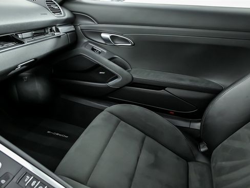 Used 2022 Porsche 718 Cayman GTS image 39