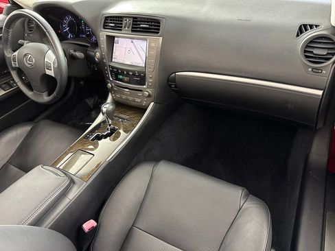 Used 2011 Lexus IS 250C w/ Luxury Pkg RWD image 20
