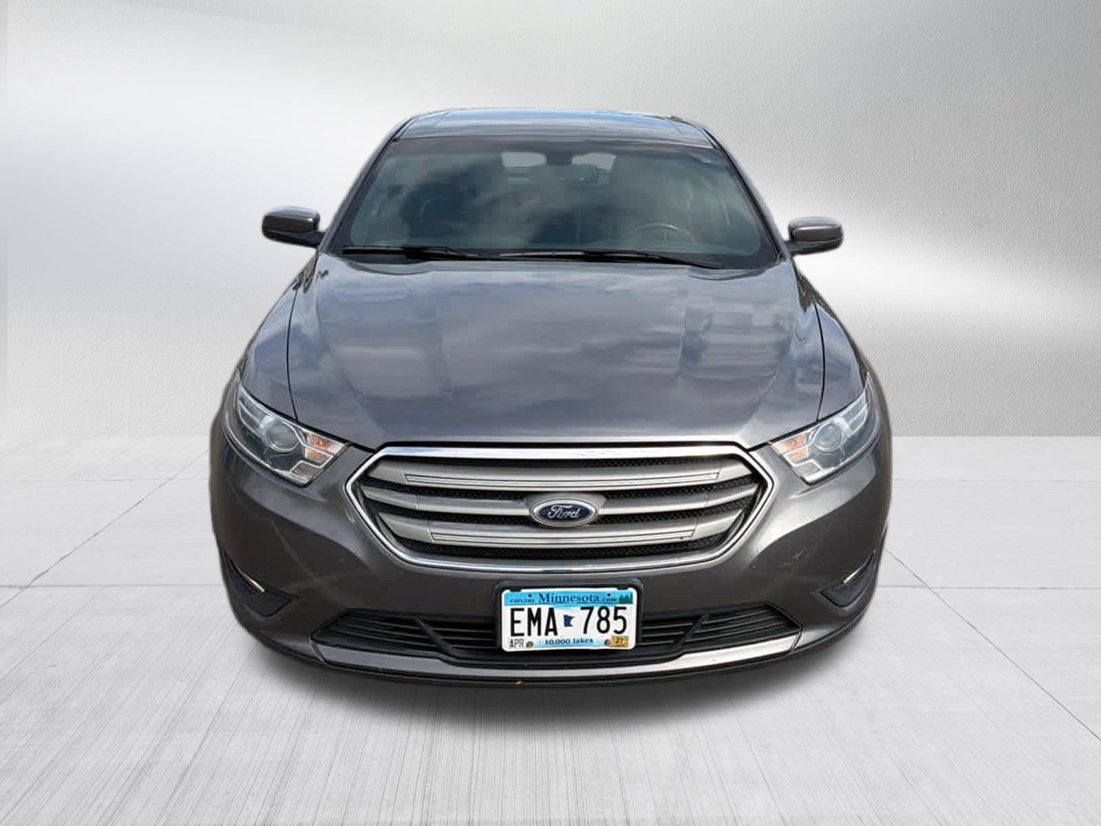 Used 2014 Ford Taurus SEL w/ Equipment Group 201A FWD image 2
