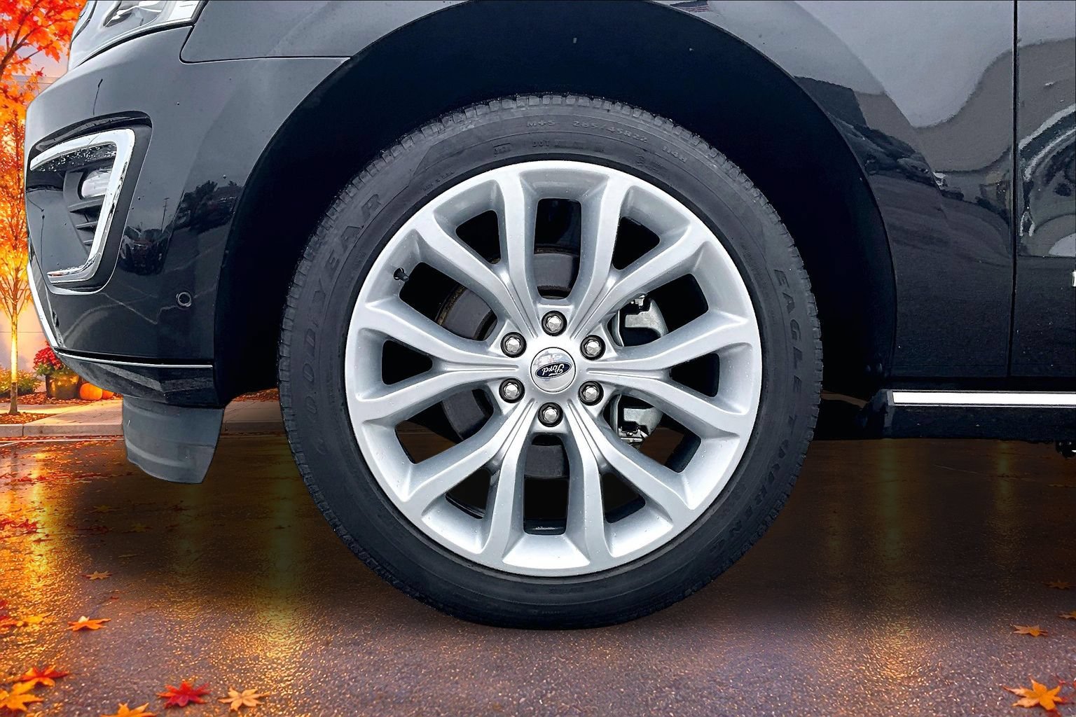 Used 2019 Ford Expedition Platinum AWD/4WD image 35