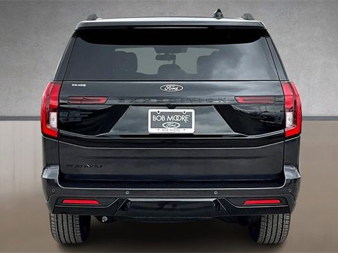New 2025 Ford Expedition Platinum w/ Stealth Performance Package image 4