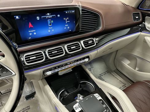New 2026 Mercedes-Benz Maybach GLS 600 4MATIC image 39