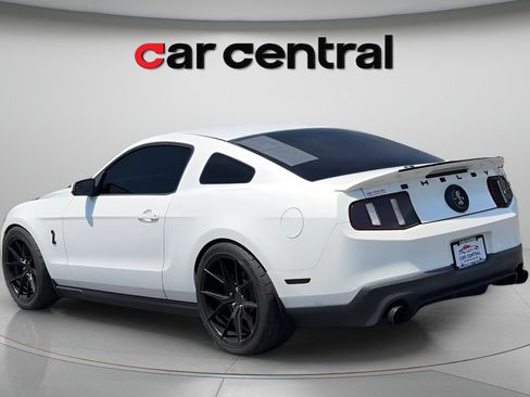 Used 2011 Ford Mustang Shelby GT500 w/ SVT Performance Pkg RWD image 3
